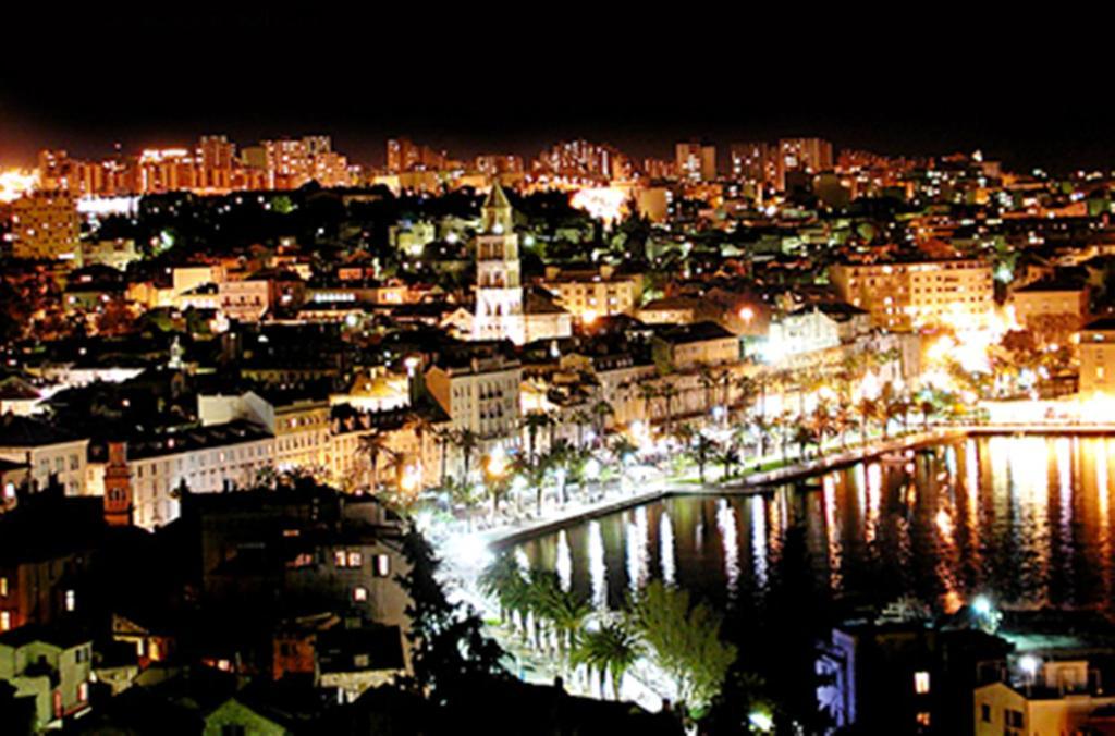 Blue Tree Rooms Split Dış mekan fotoğraf